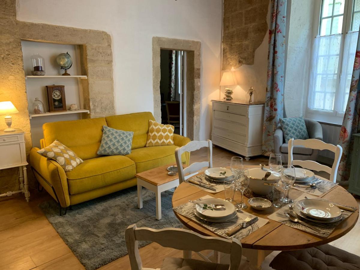 Appartement De Charme Dans Le Coeur Historique D'Uzès Εξωτερικό φωτογραφία